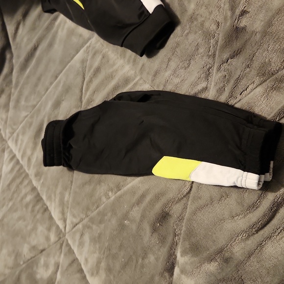 Nike Little Boy Full Zipup Tricot Jacket and Pant Set - Picture 3 of 5